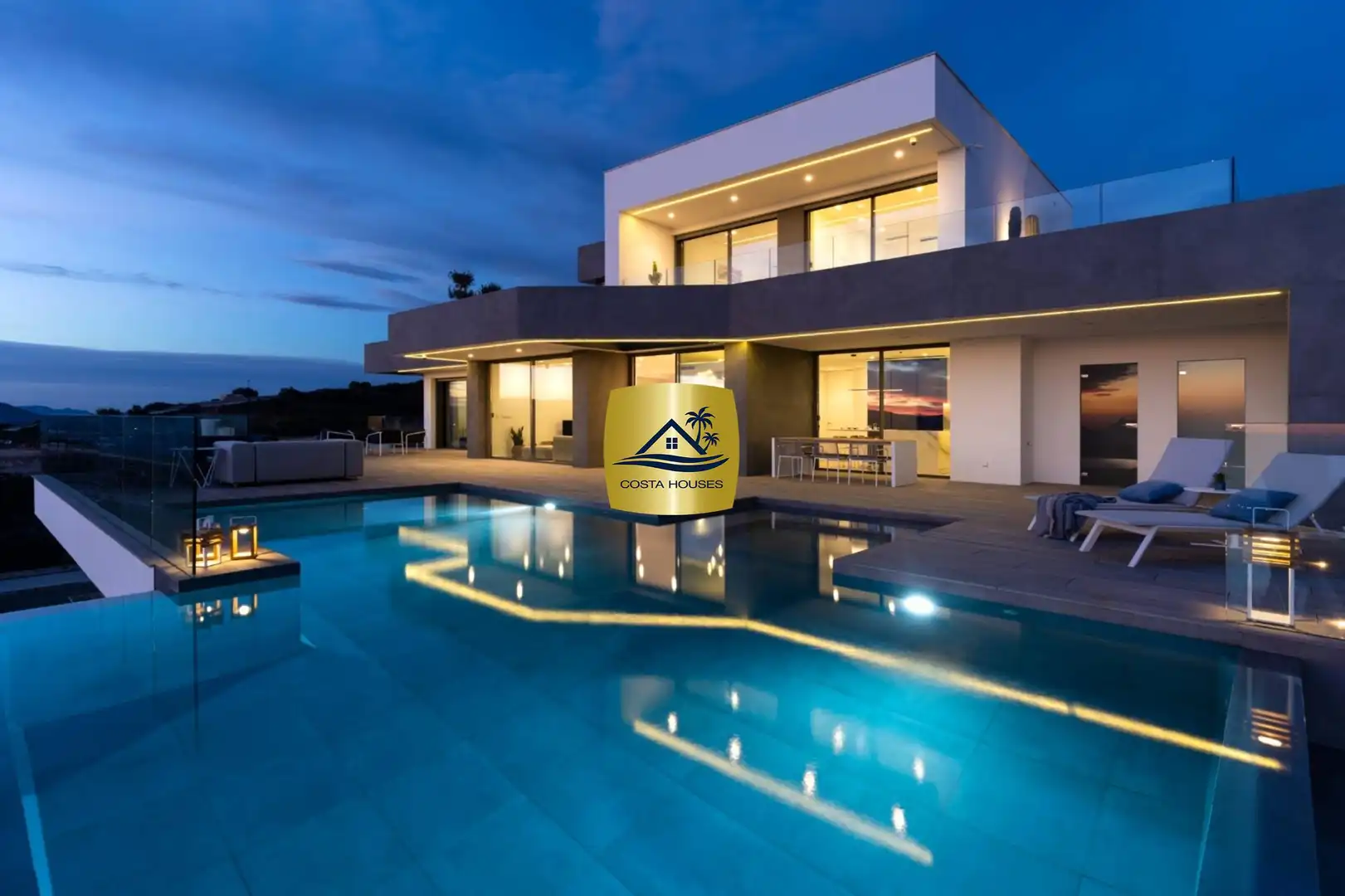Villa con piscina in vendita a Cumbre del Sol