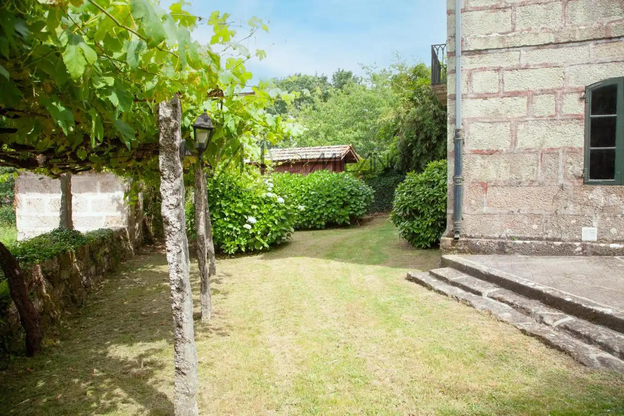 Jardí de Finca rústica en venda en Mondariz amb Calefacció, Jardí privat i Terrassa