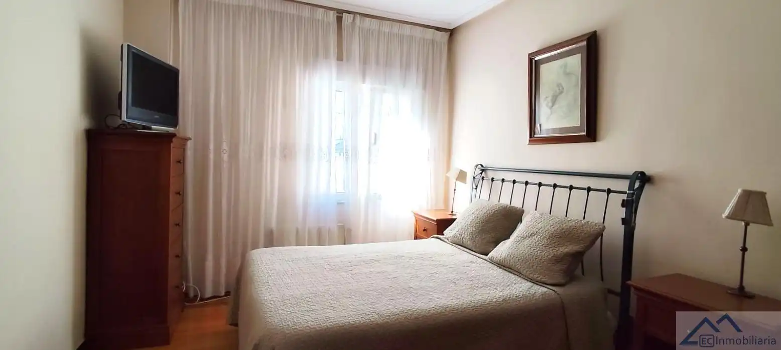 Bedroom of Flat for sale in Santander  with Parquet flooring