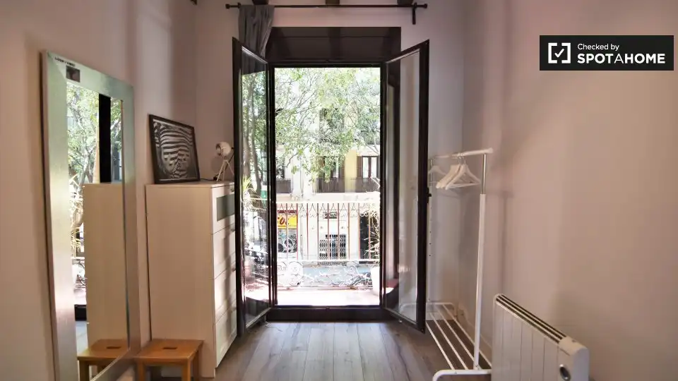 Piso con terraza en alquiler en Eixample, imagen 4