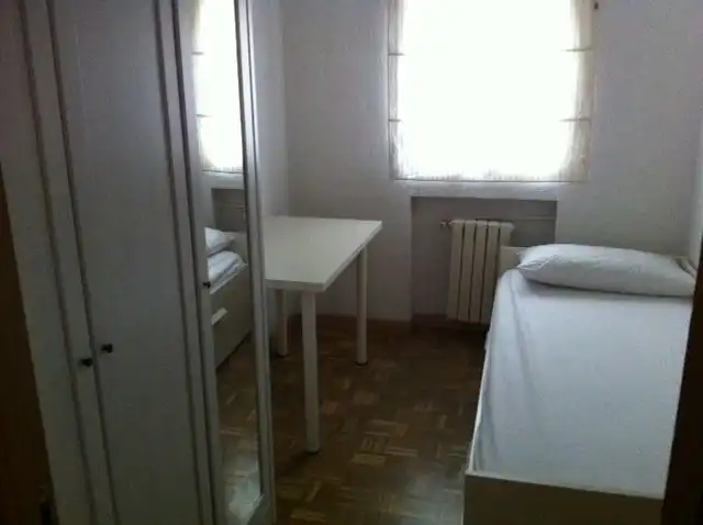 Habitación de Piso de alquiler en Madrid con Calefacción, Parquet y Terraza
