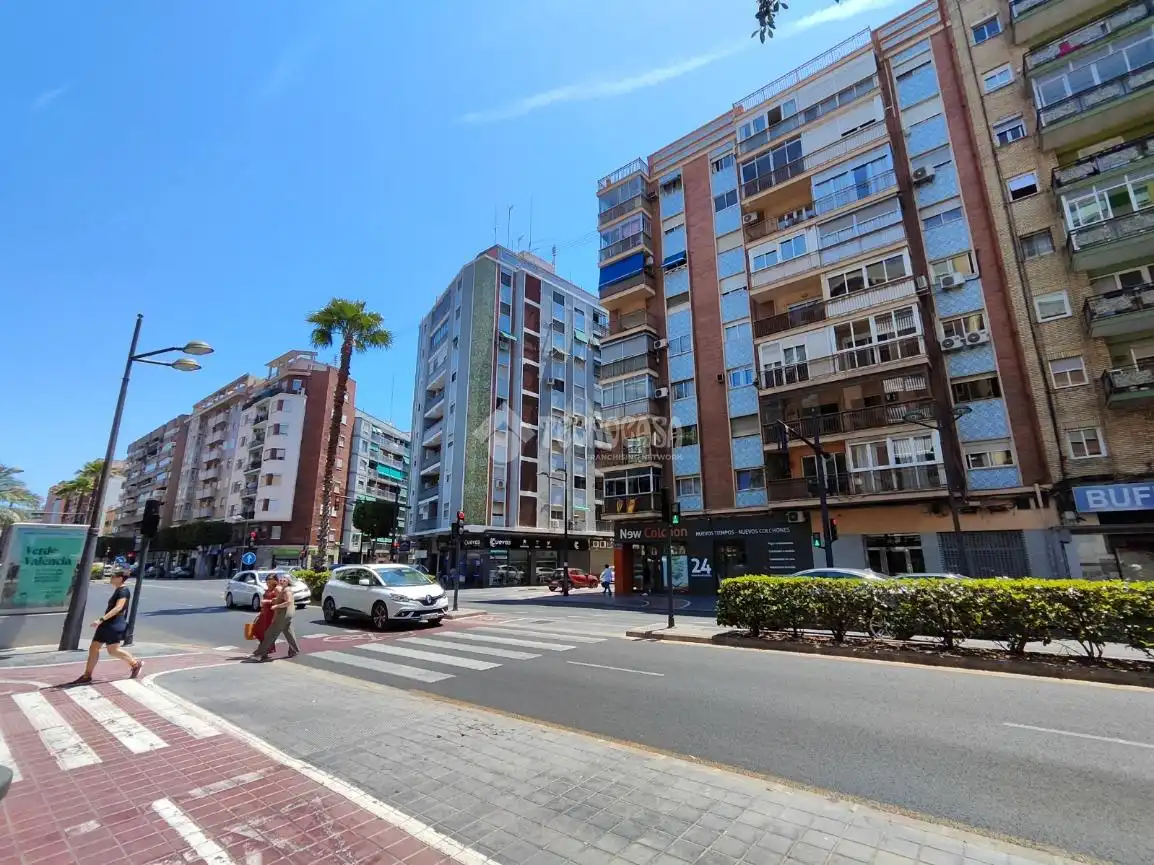 Exterior view of Flat for sale in Valencia  with Parquet flooring and Terrace