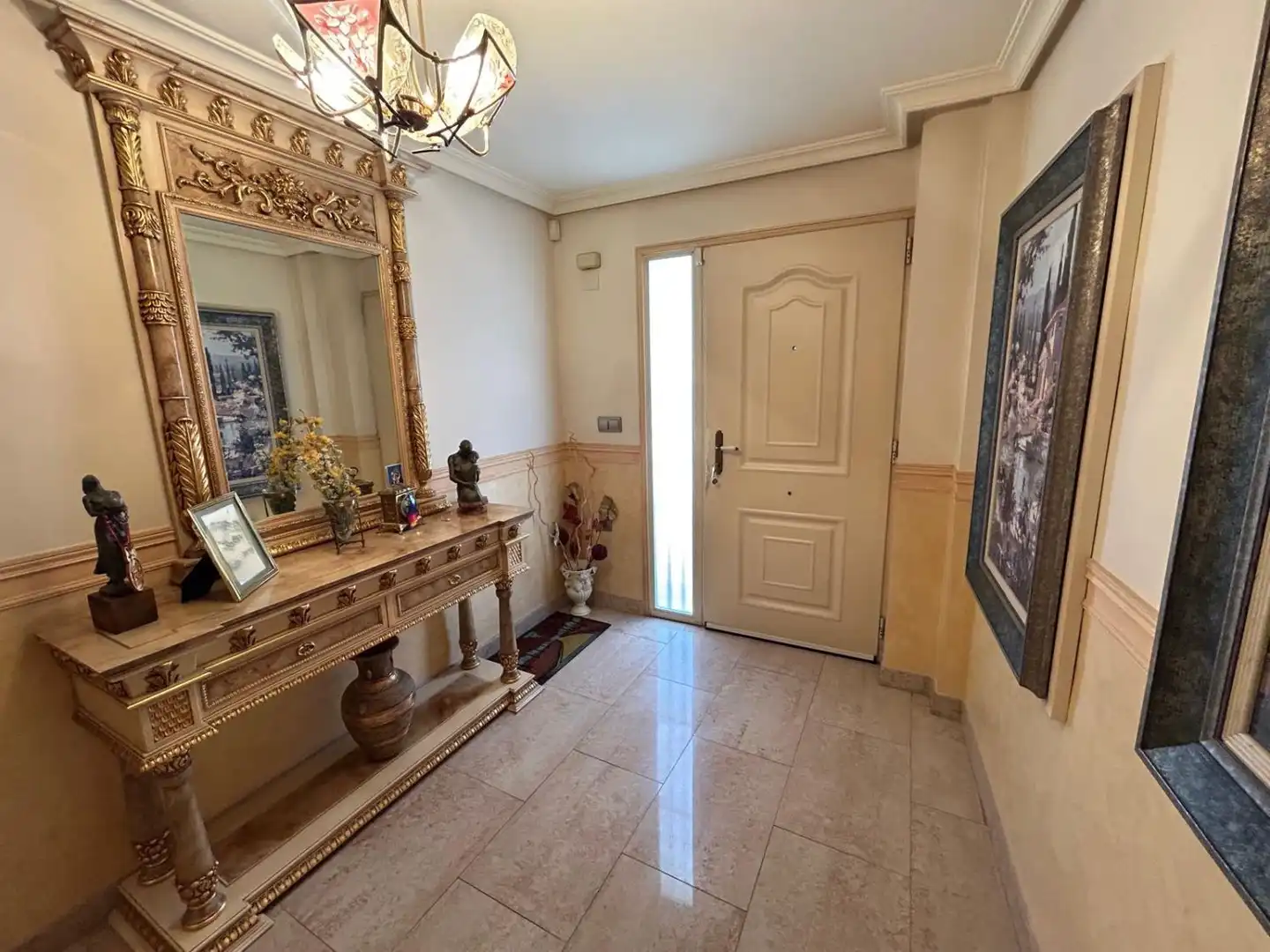 Casa adosada en venta en Crevillent