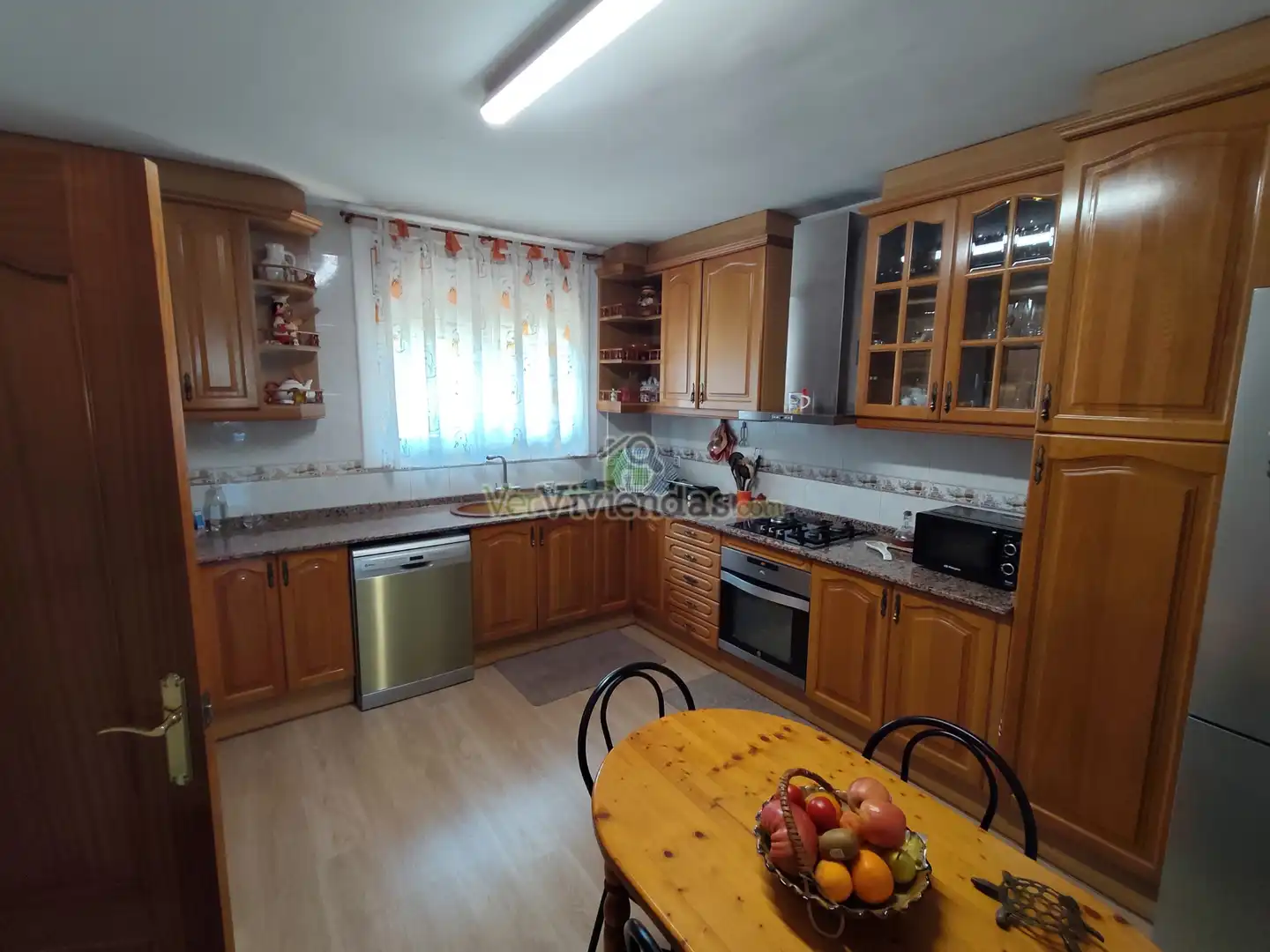Cuina de Casa o xalet en venda en Esparreguera amb Aire condicionat, Calefacció i Jardí privat