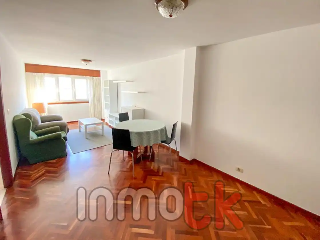 Sala de estar de Piso en venta en A Coruña Capital  con Parquet y Trastero