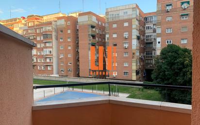 Exterior view of Flat to rent in  Madrid Capital  with Air Conditioner, Heating and Parquet flooring