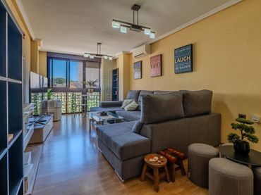 Apartamento con ascensor en venta en Carrer C. Larramendi 71