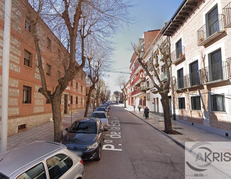 Vista exterior de Piso en venta en Navalcarnero