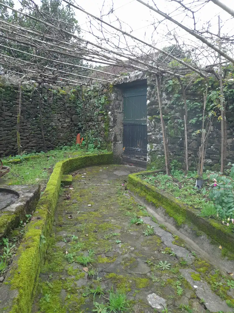 Jardí de Casa o xalet en venda en Pontevedra Capital  amb Moblat