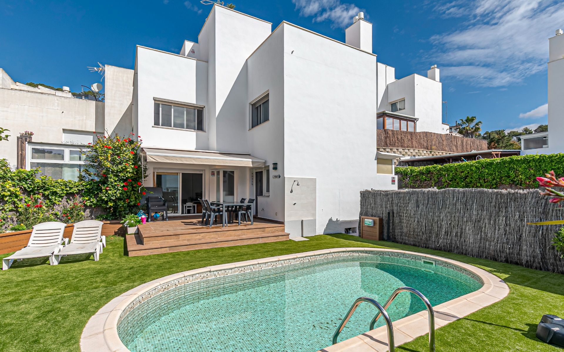 Garden of House or chalet for sale in Castelldefels  with Air Conditioner, Heating and Private garden