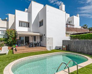Garden of House or chalet for sale in Castelldefels  with Air Conditioner, Heating and Private garden