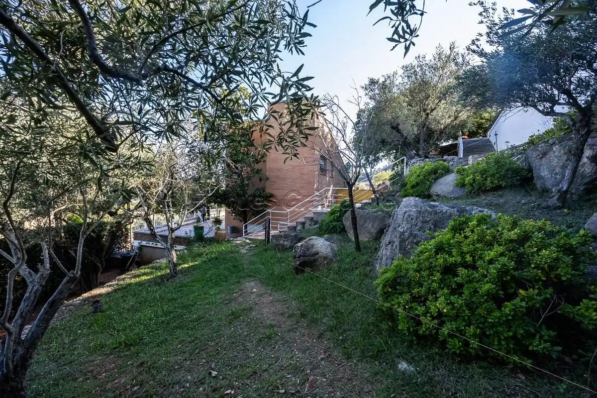 Jardí de Casa o xalet en venda en Castellar del Vallès amb Calefacció, Jardí privat i Terrassa