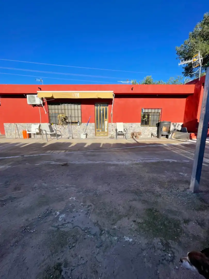 Exterior view of Houses for sale in Pedralba  with Air Conditioner, Swimming Pool and Alarm