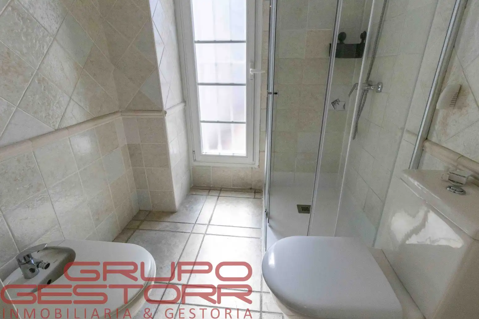 Bathroom of Houses for rent in Riba-roja de Túria  with Air Conditioner, Terrace and Storage room