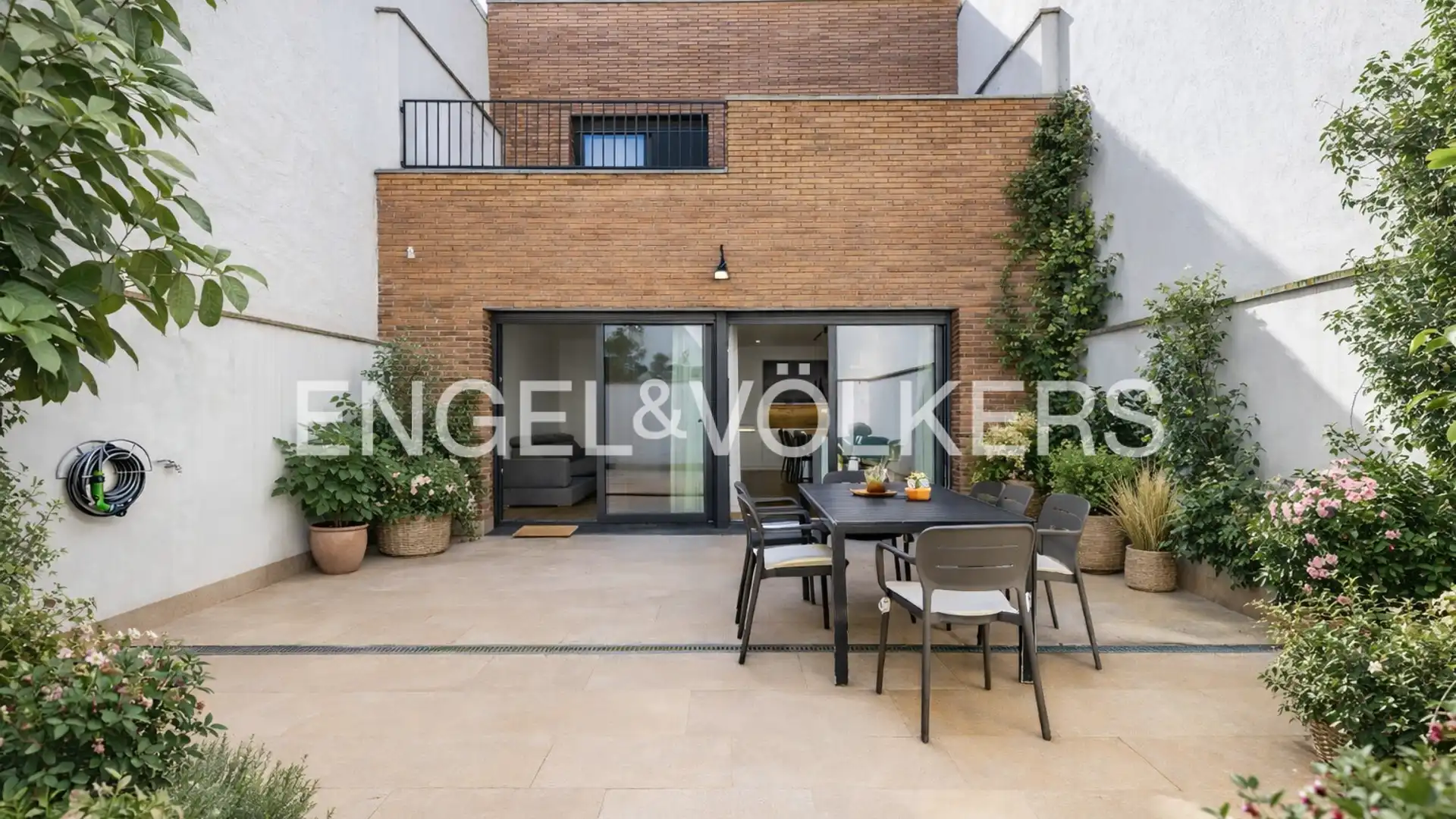 Terrassa de Casa o xalet en venda en Terrassa amb Aire condicionat, Calefacció i Terrassa