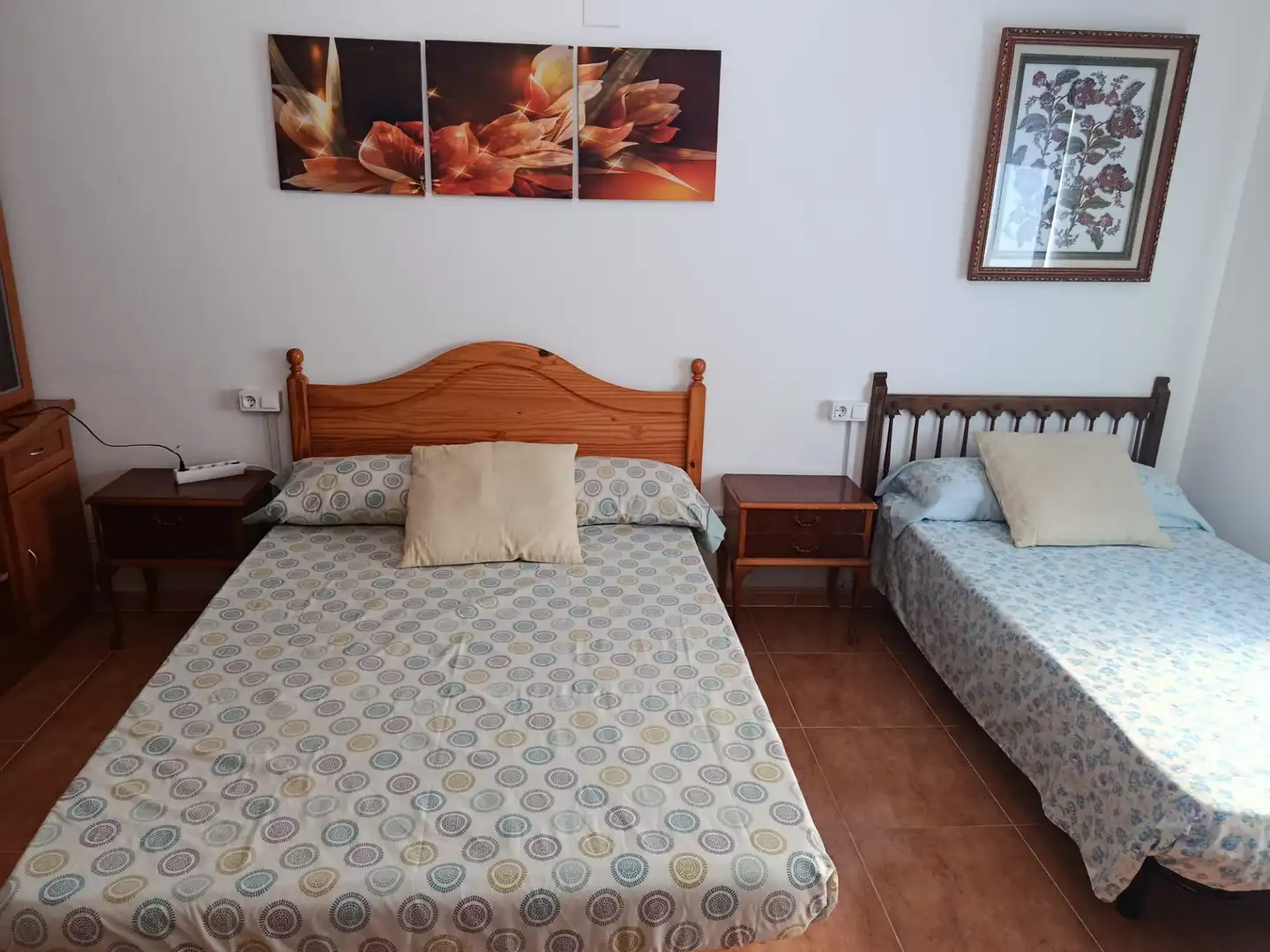 Dormitori de Casa adosada en venda en Mota del Cuervo amb Calefacció, Terrassa i Moblat