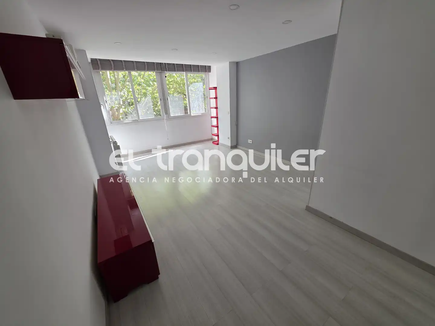 Living room of Flat for rent in Madrid  with Air Conditioner, Furnished and Washing machine