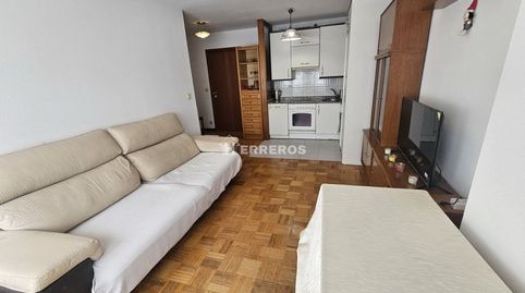 Foto 3 de Apartament en venda a Club Deportivo, San Adrián, Logroño
