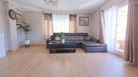 Foto 2 de Pis en venda a Avenida de Abril - 9 de Octubre, Valencia