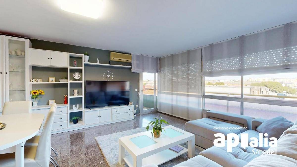 Sala d'estar de Pis en venda en Sabadell amb Aire condicionat, Calefacció i Balcó