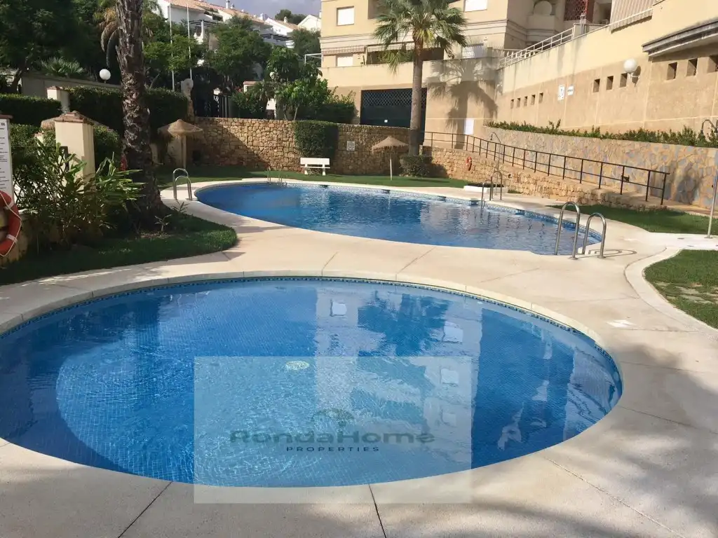 Wohnung zur Miete in Calle Catamaran, Zona Centro Comercial Torrequebrada, Torrequebrada