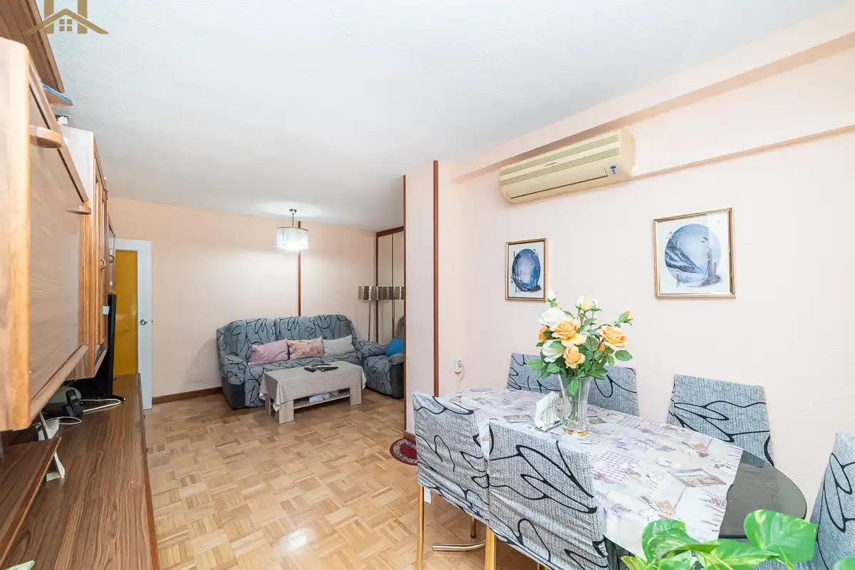 Living room of Flat for sale in Fuenlabrada  with Air Conditioner, Heating and Terrace
