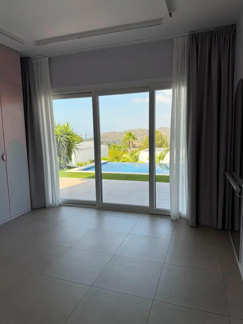 Haus oder Chalet zur Miete in Calle Calle Reina Sofía, Golf Bahía