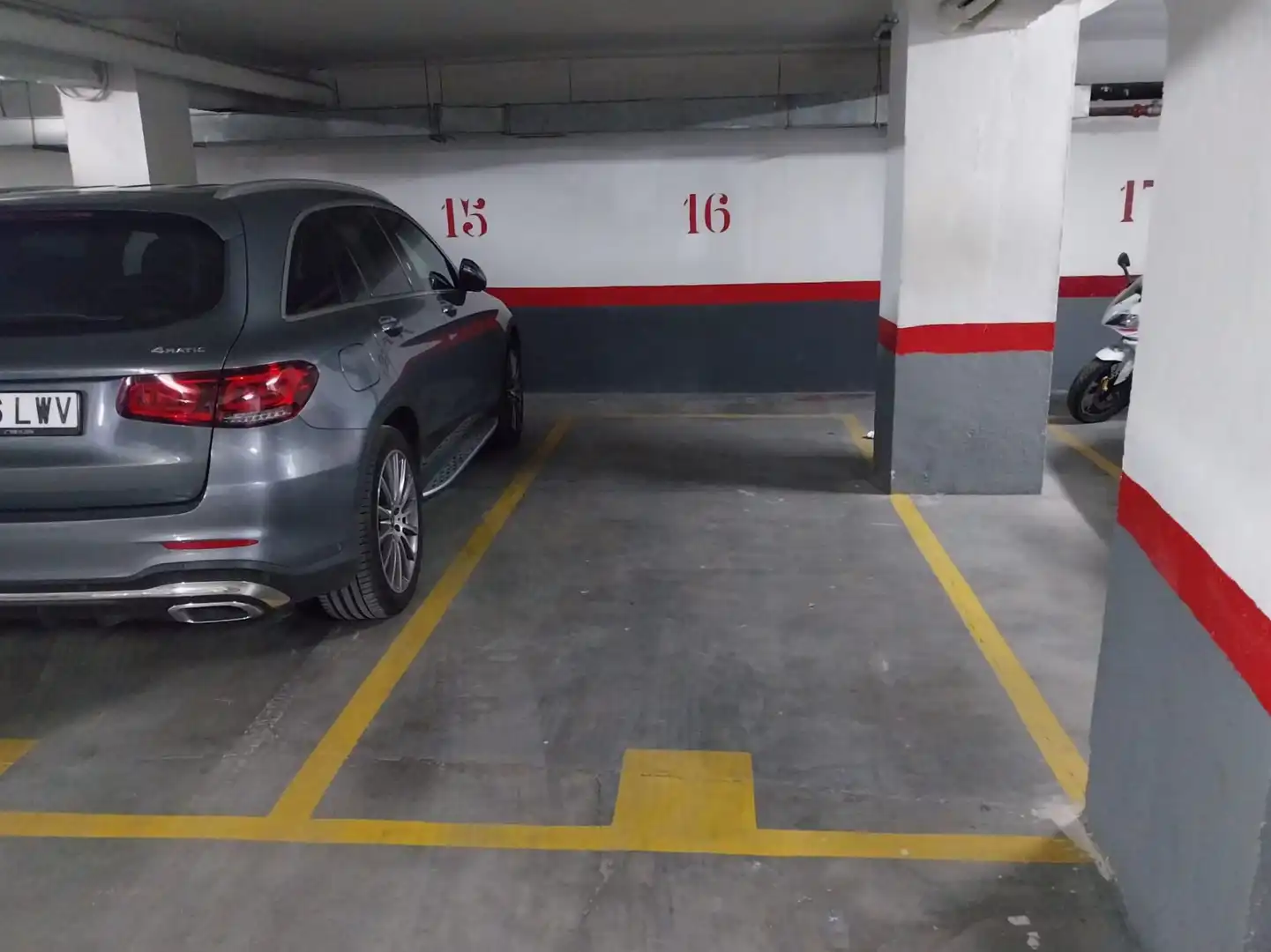 Parking de Piso en venta en Madrid con Aire acondicionado, Calefacción y Terraza