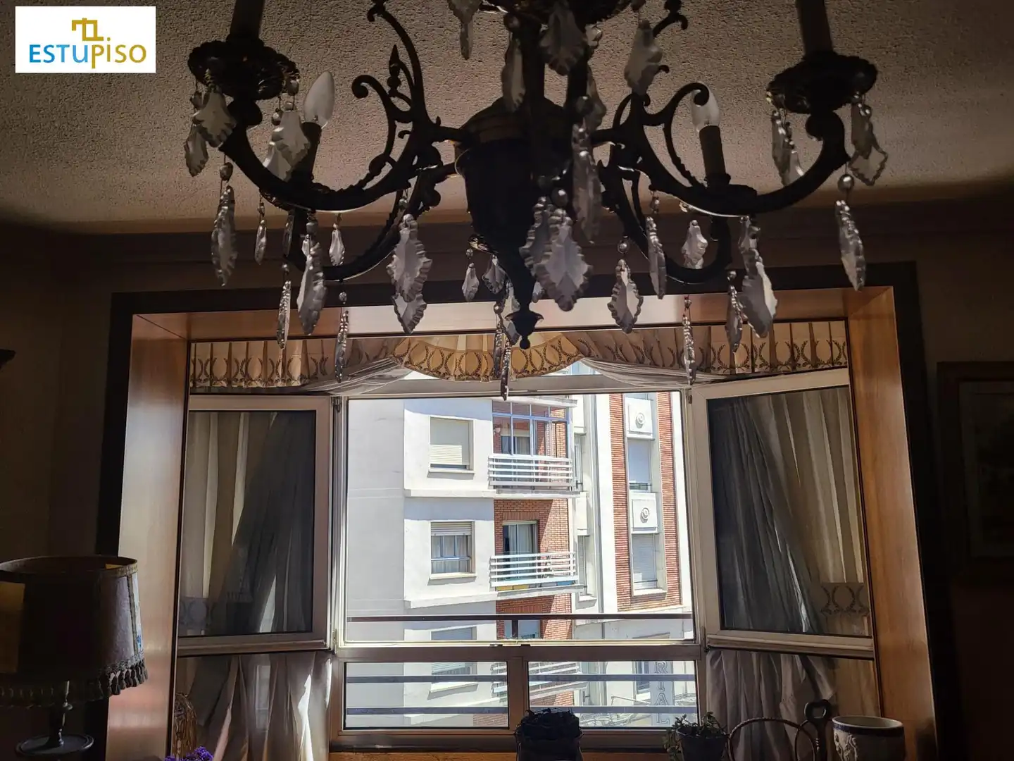 Piso en venta en León Capital  con Parquet