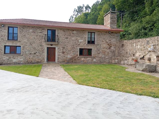 Casa-chalet en Venta en Lugar Golan, 6 en A Laracha