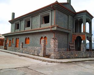 Außenansicht von Haus oder Chalet zum verkauf in Fuenterrebollo mit Terrasse und Balkon