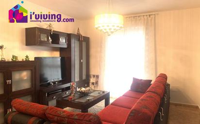 Sala d'estar de Dúplex en venda en Taberno amb Aire condicionat i Terrassa
