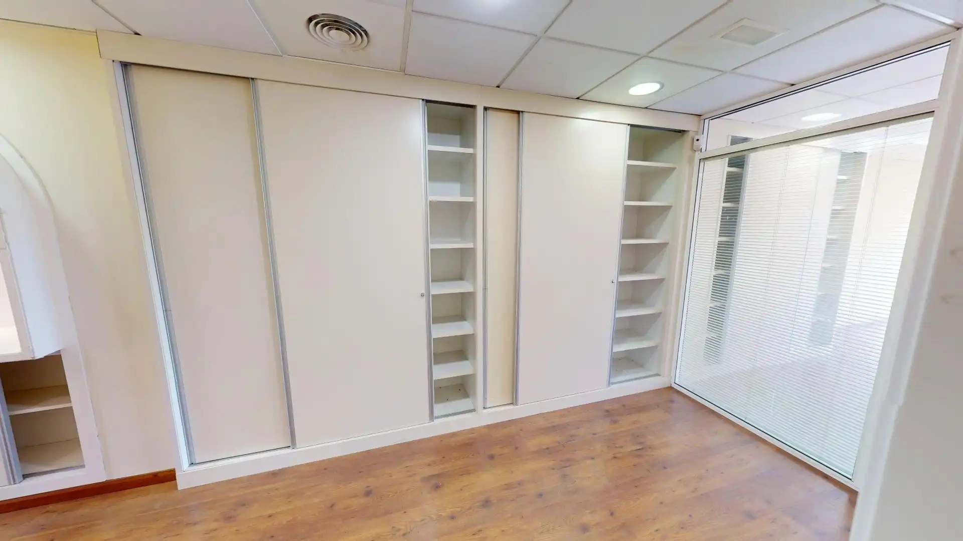 Büro zur Miete in Valencia mit Klimaanlage