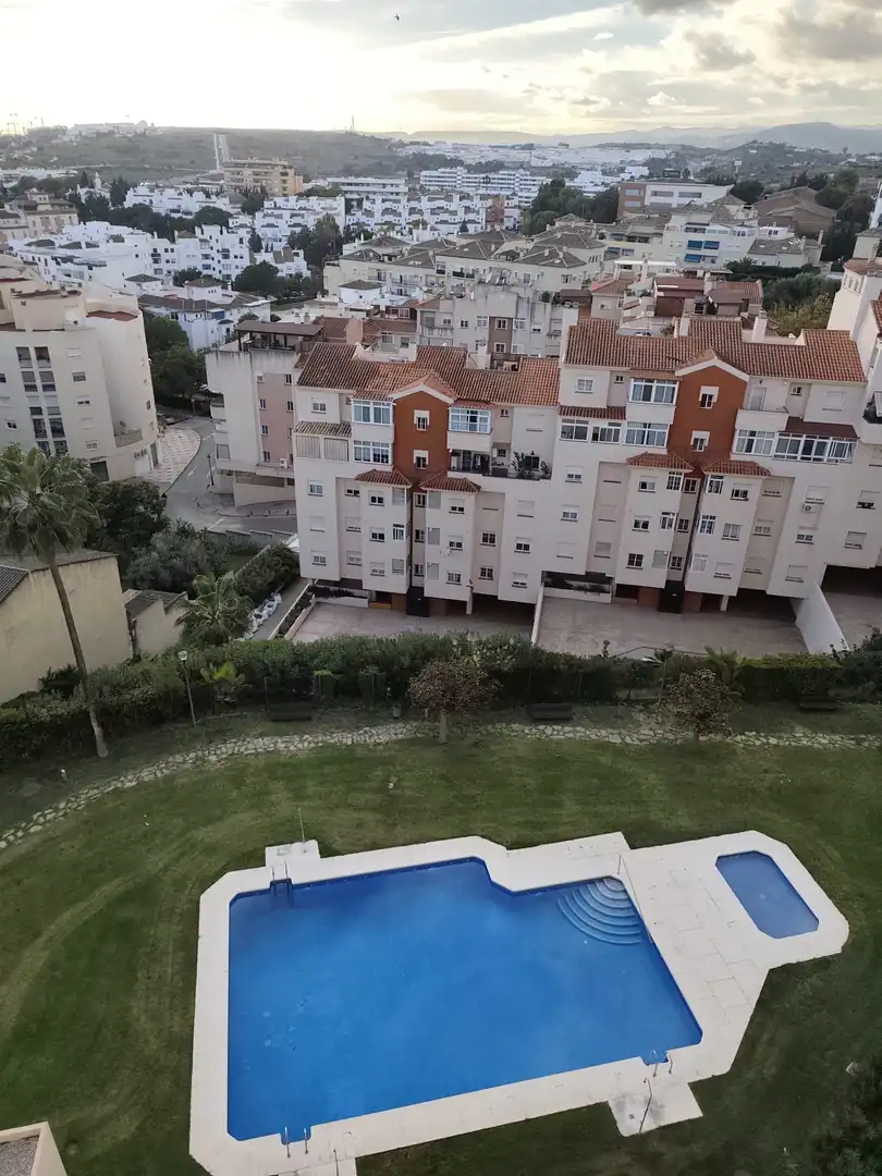 Ático con piscina en venta en Estepona Pueblo, imagen 2