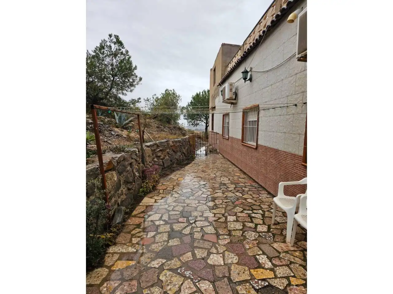 Vista exterior de Casa o xalet en venda en Alicante / Alacant amb Aire condicionat, Calefacció i Jardí privat