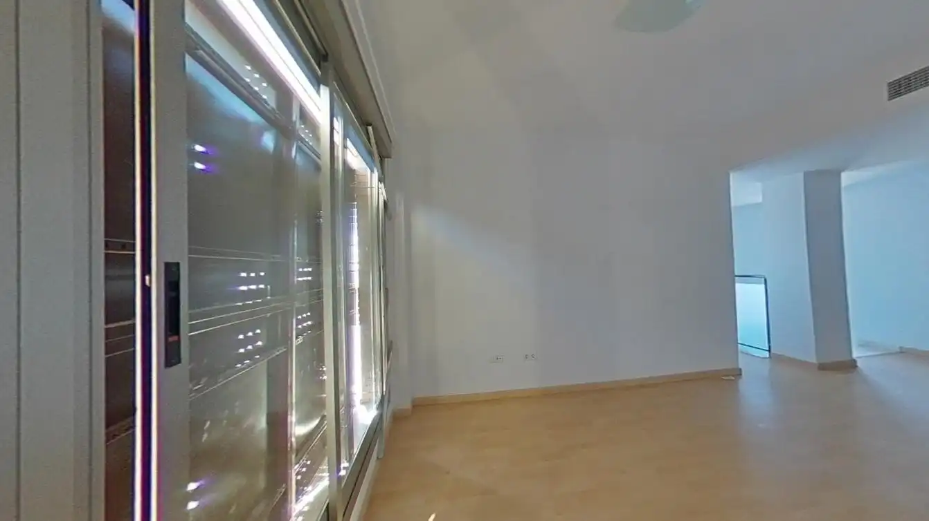 Dúplex en venta en Torrent con Piscina