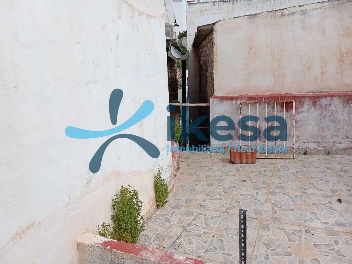 Casa adosada en venda a Lentegí