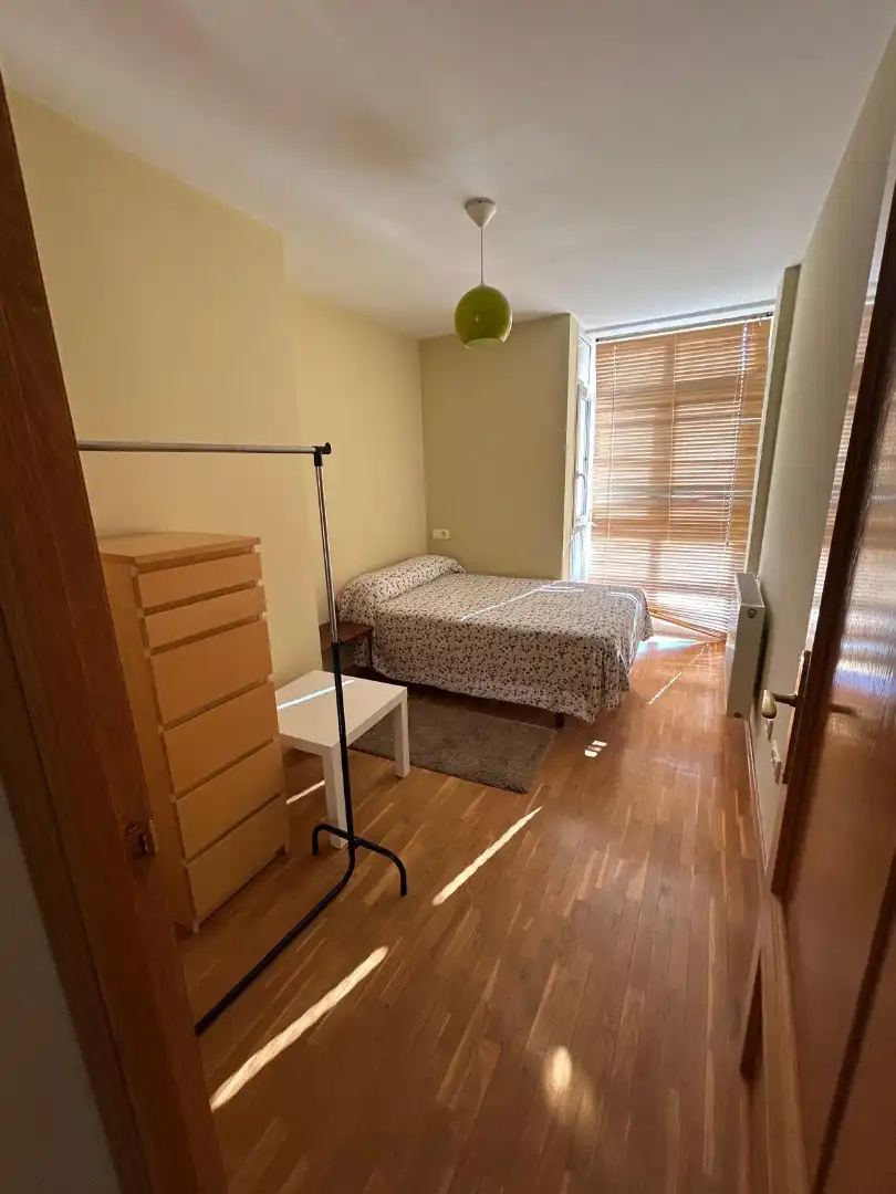 Habitación de Apartamento de alquiler en Foz con Amueblado y Se aceptan mascotas