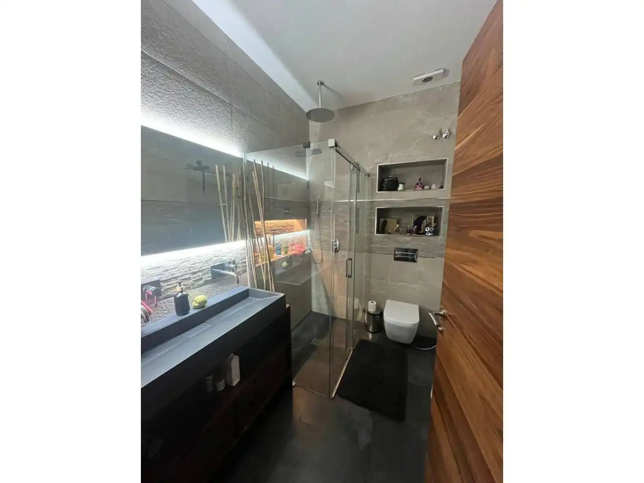 Bathroom of Flat for sale in Guadalajara  with Air Conditioner, Heating and Storage room