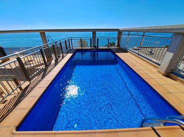 Apartament amb piscina en venda a Paseo Miramar 60