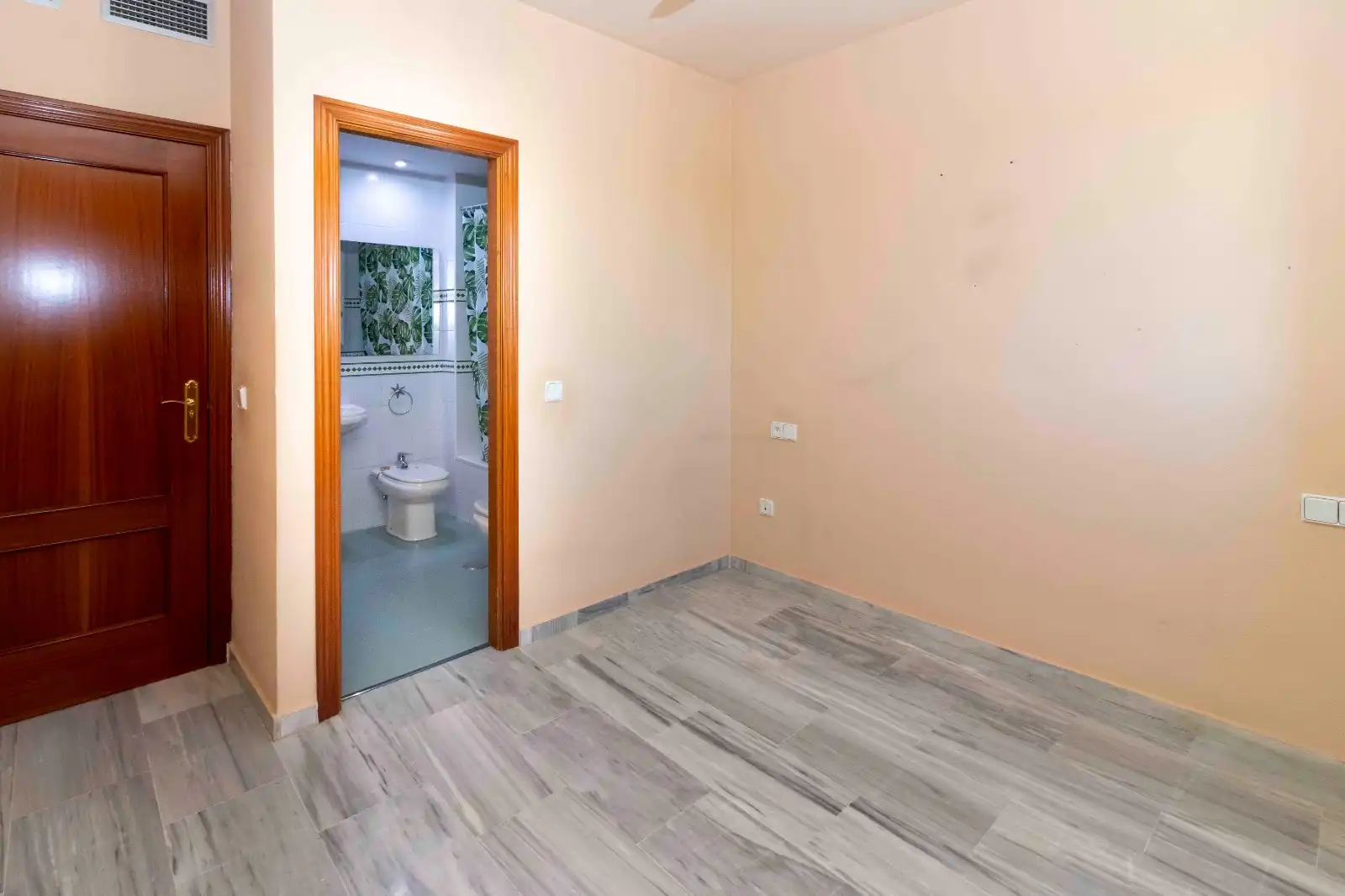 Flat for sale in Valdepasillas - La Paz - Huerta Rosales