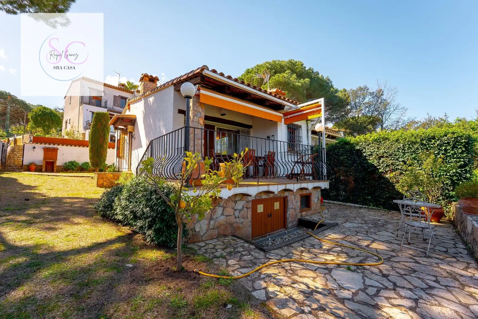 Außenansicht von Einfamilien-Reihenhaus zum Verkauf in Santa Cristina d'Aro