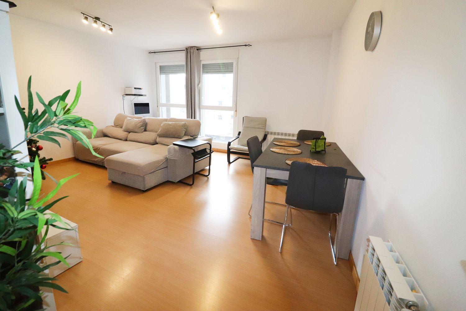 Sala d'estar de Pis en venda en Vitoria - Gasteiz amb Calefacció, Terrassa i Traster