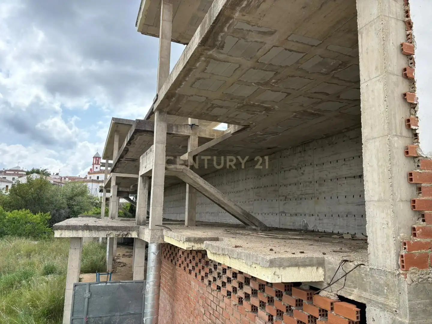 Vista exterior de Edificio en venta en Atajate