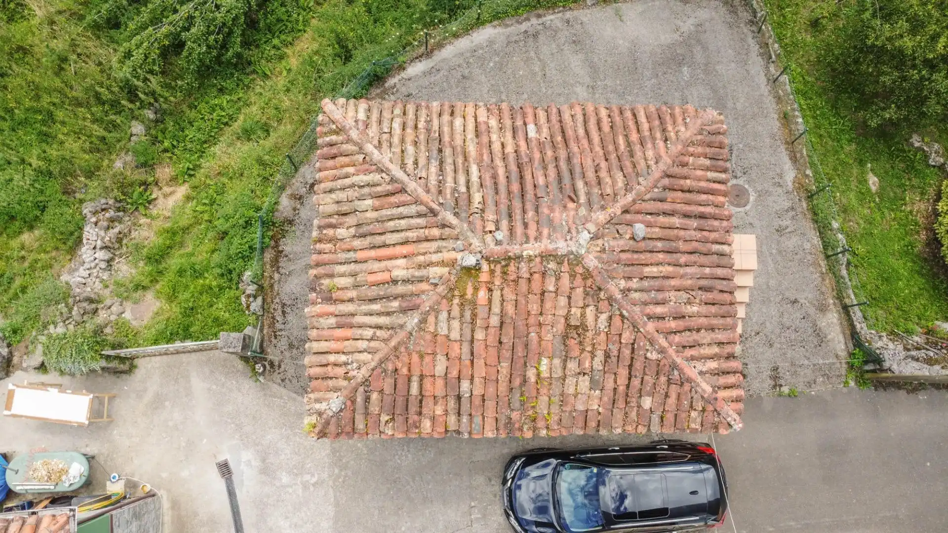 Aparcament de Casa o xalet en venda en Ribera de Arriba amb Calefacció, Jardí privat i Terrassa