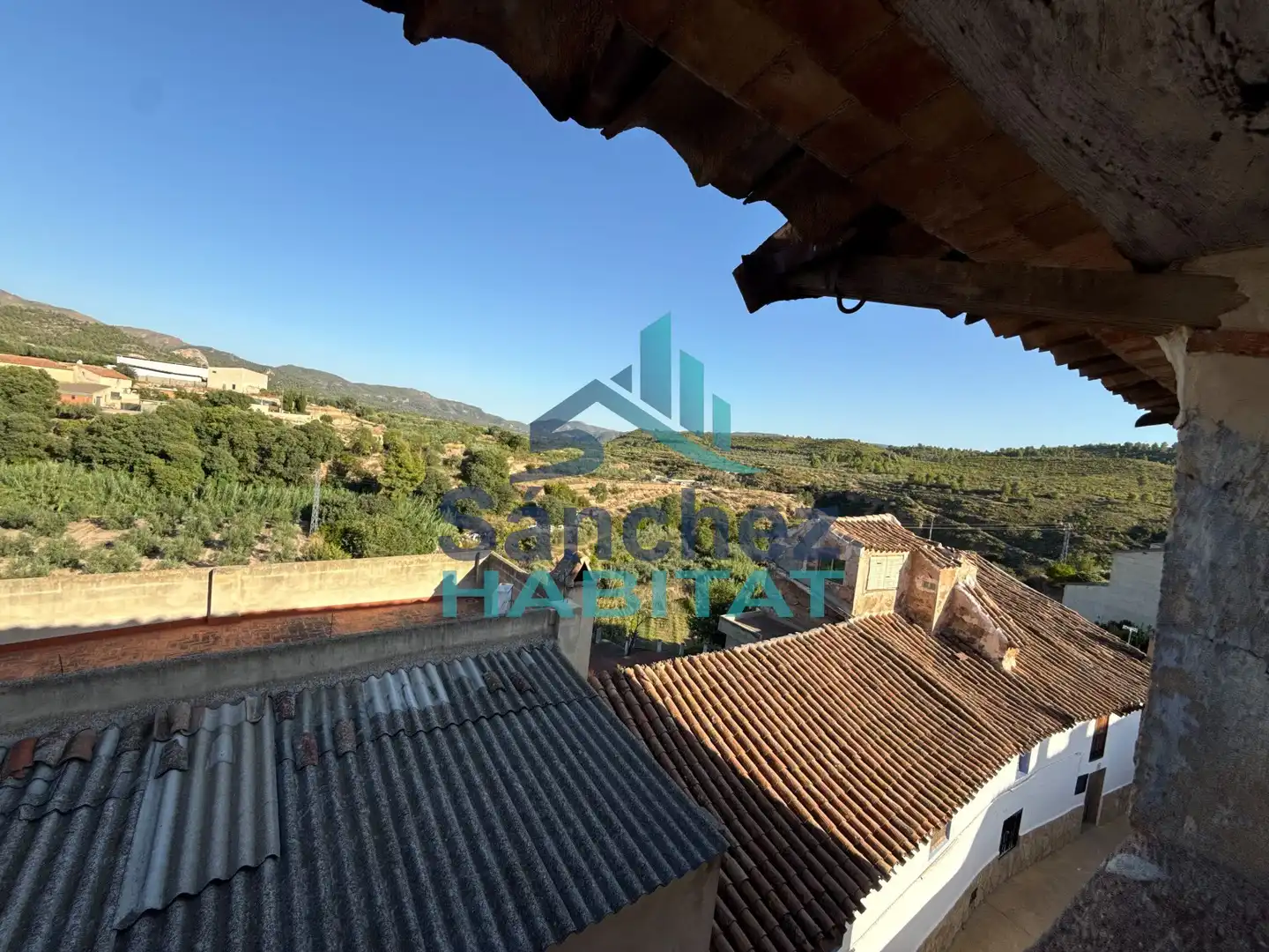 Casa rústica amb jardí en venda a Bolea 34, imagen 3