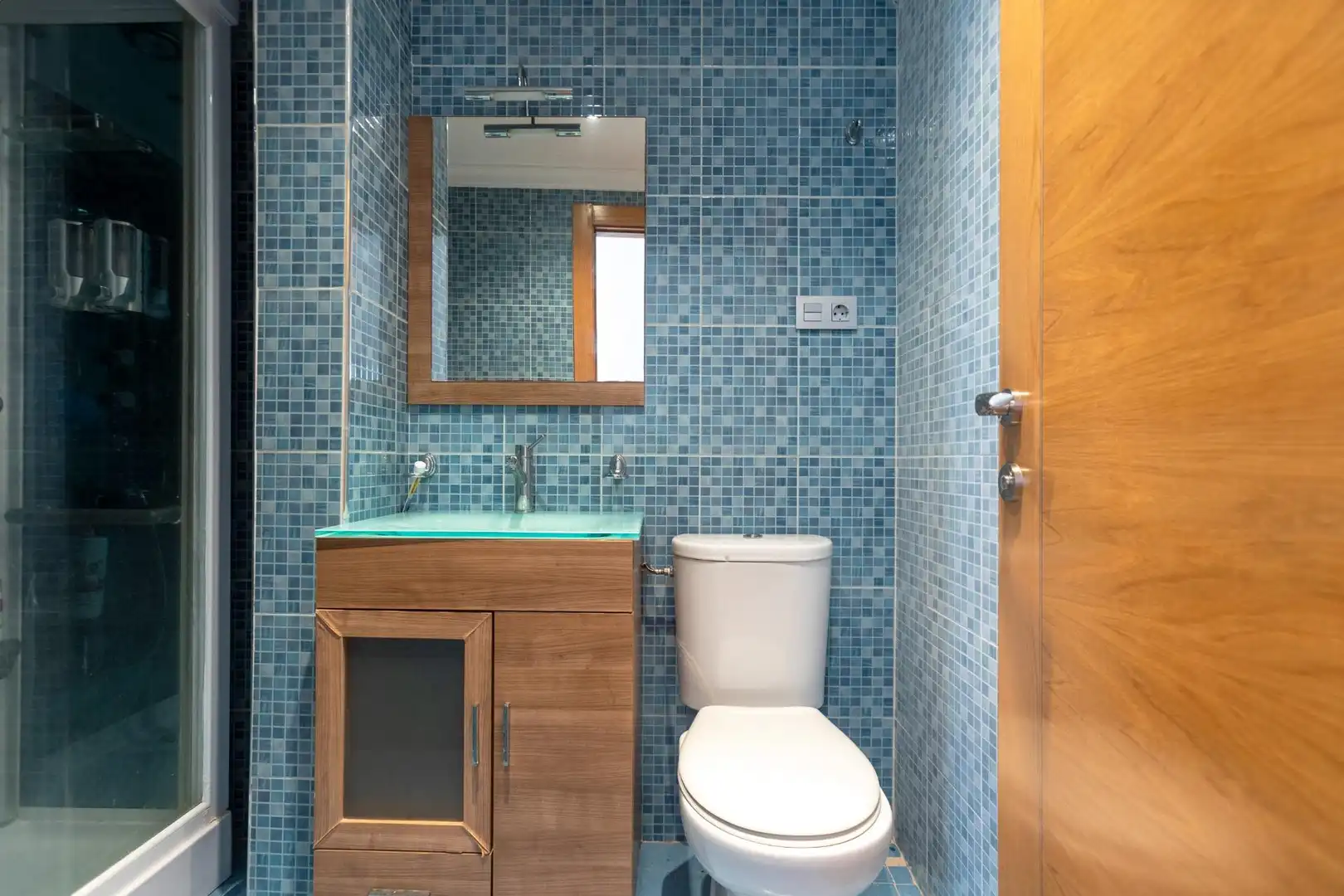 Bathroom of Houses for sale in Almuñécar  with Air Conditioner, Terrace and Furnished