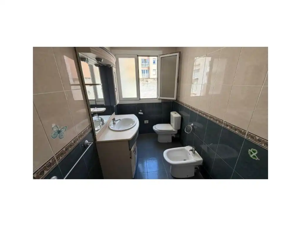 Badezimmer von Wohnung zum Verkauf in Almansa