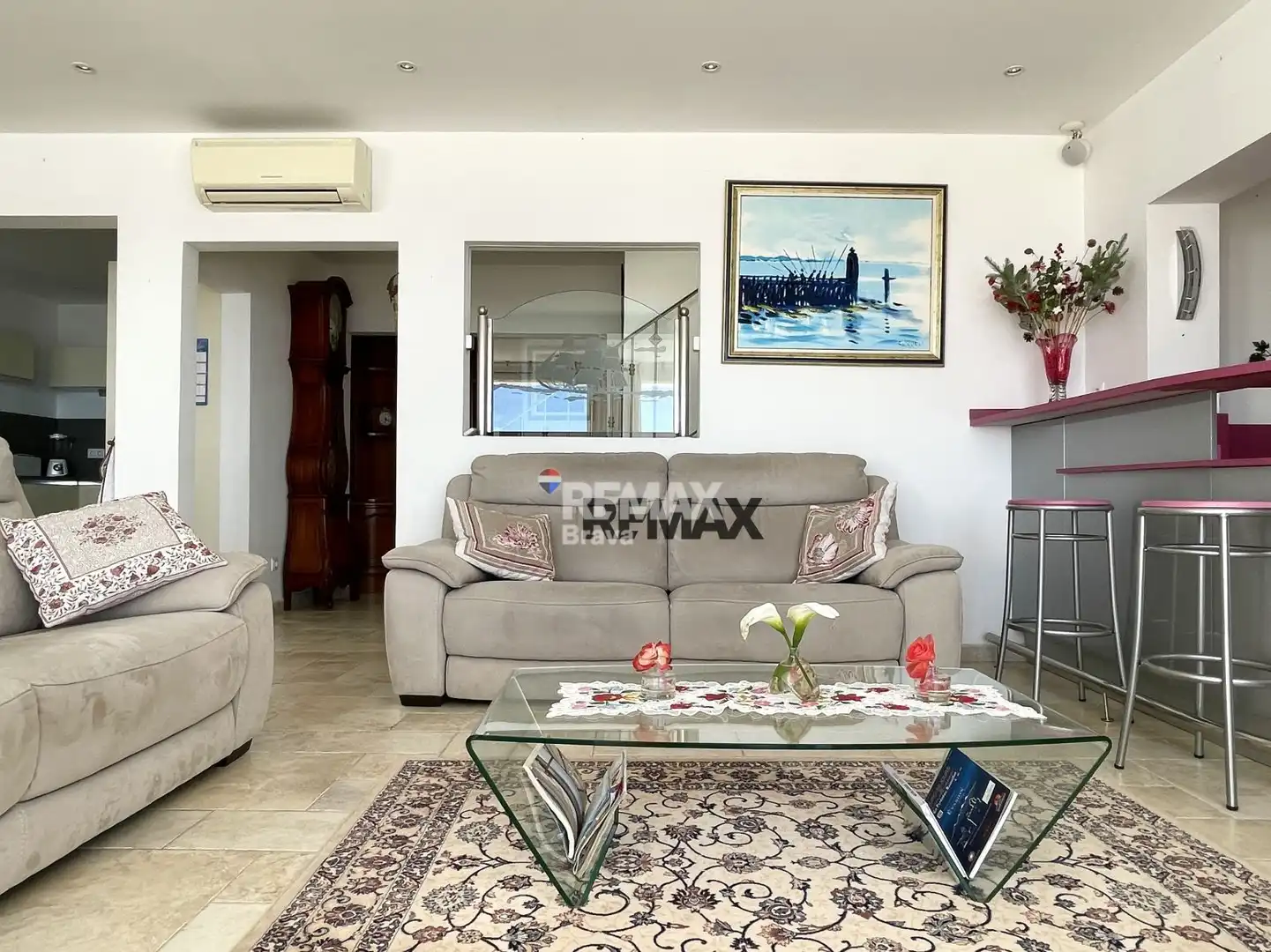 Sala d'estar de Casa o xalet en venda en Roses amb Aire condicionat, Calefacció i Jardí privat