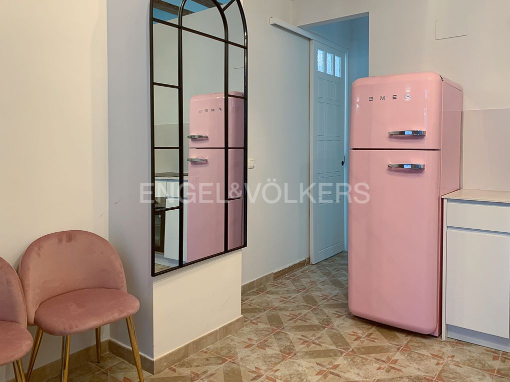 Cuina de Apartament de lloguer en  Valencia Capital amb Aire condicionat, Calefacció i Moblat